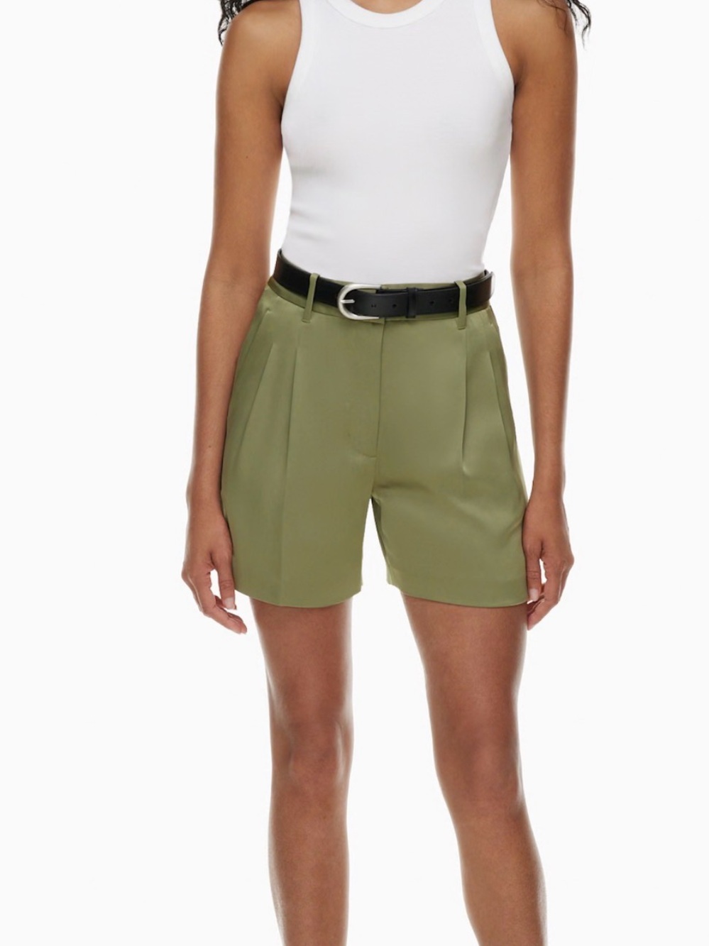 Aritzia ThΓ© effortless short satin